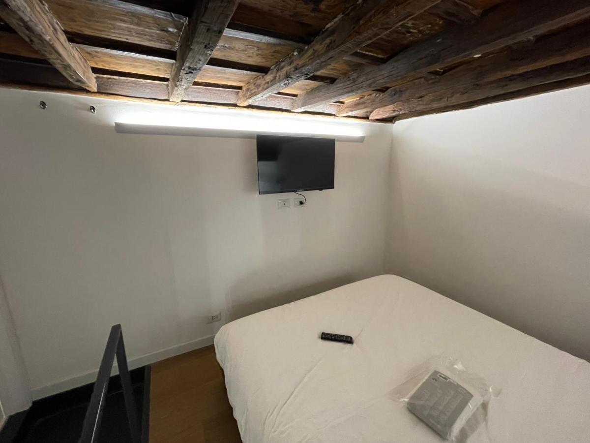 Casa Cappellari Design Studio A Campo De' Fiori روما المظهر الخارجي الصورة